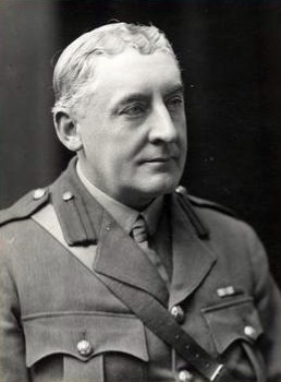 Francis_Bennett-Goldney_MP_in_uniform